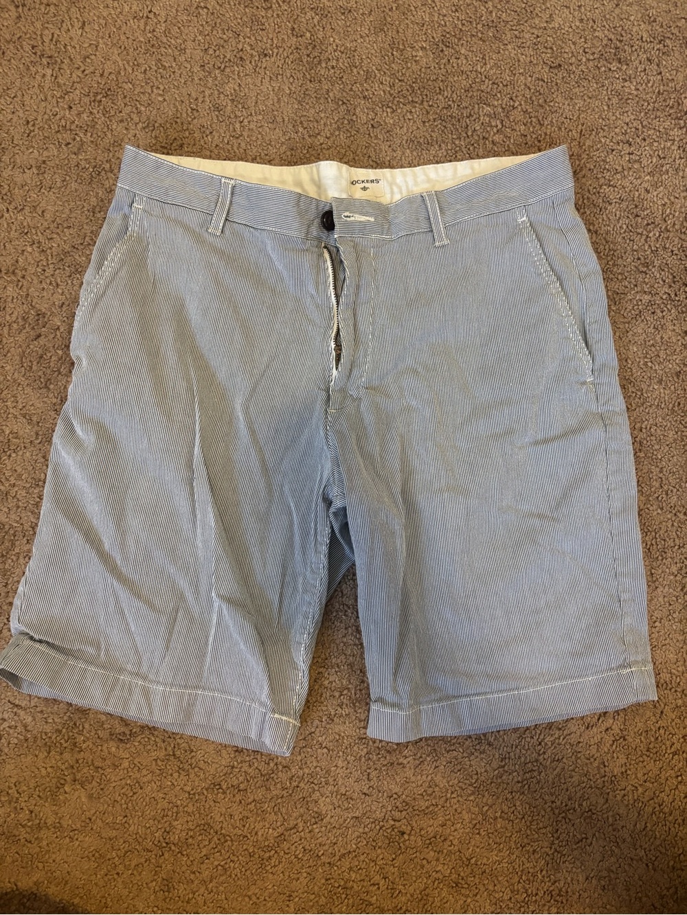 Dockers Men’s Light Blue Seersucker Flat Front Shorts